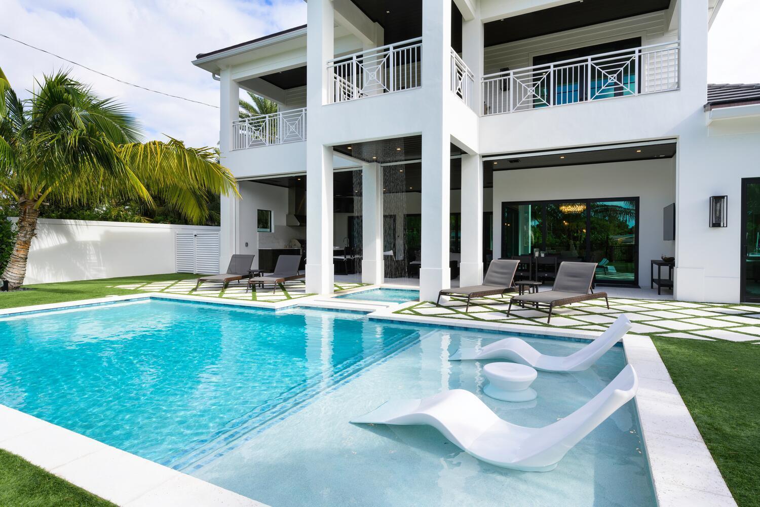 NORTH PALM BEACH VILLAGE - Residential