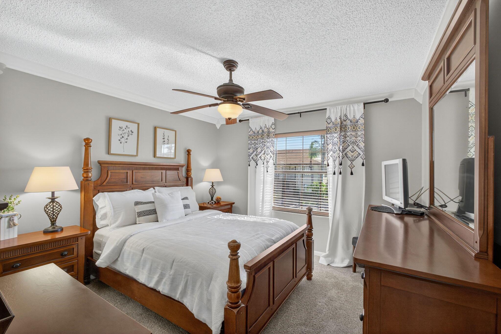 PINE CREST CONDO - Residential Lease