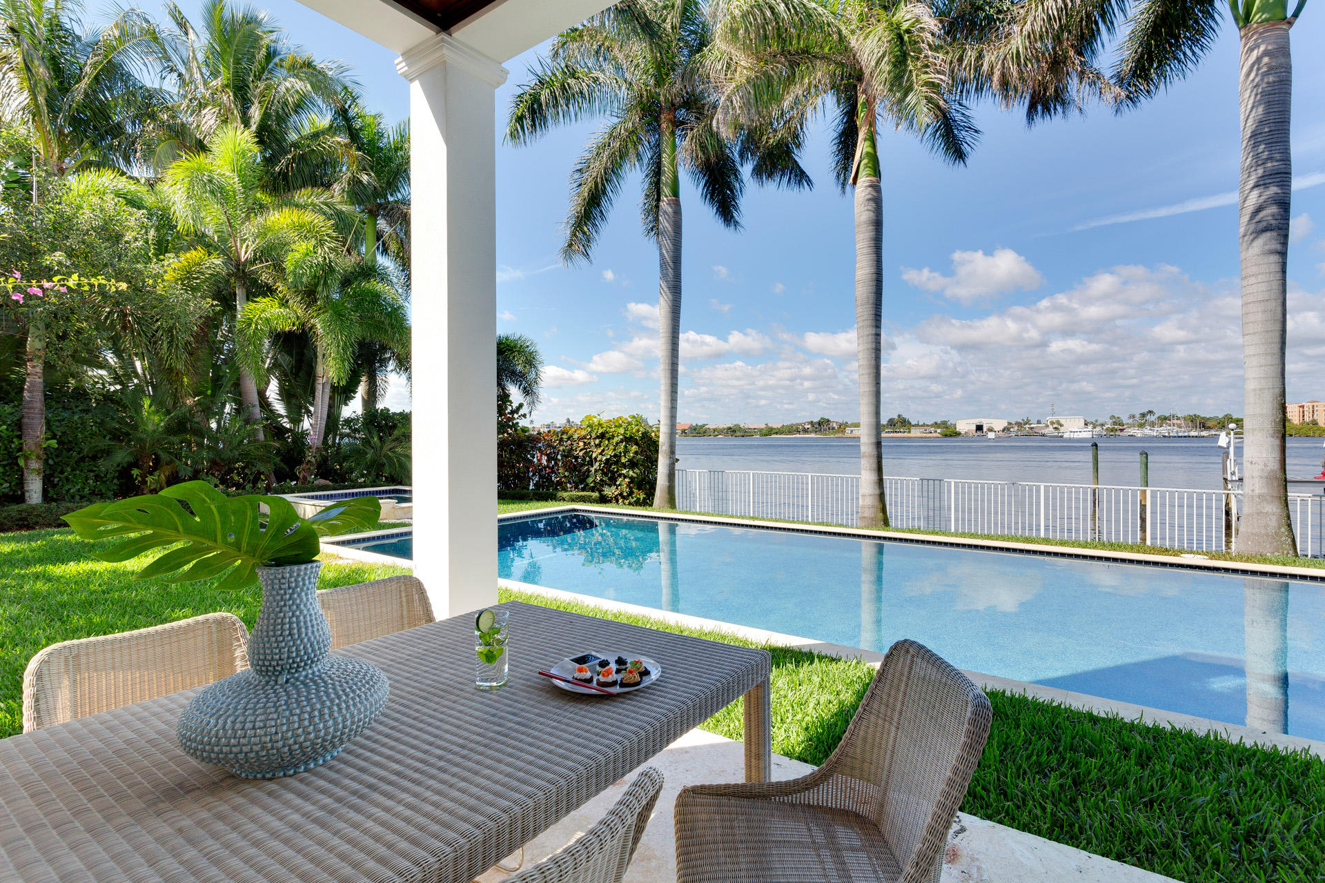 POINT MANALAPAN 9 - Residential