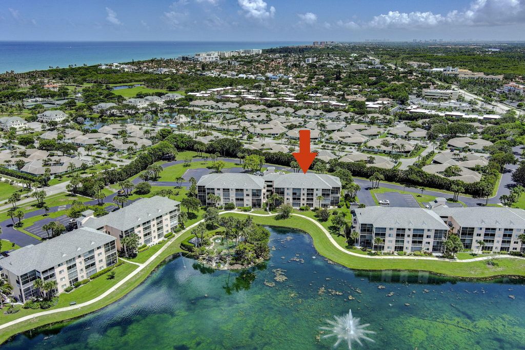 Photo of 353 S Us Highway 1 #D102, Jupiter, FL 33477 (MLS # R11001551)