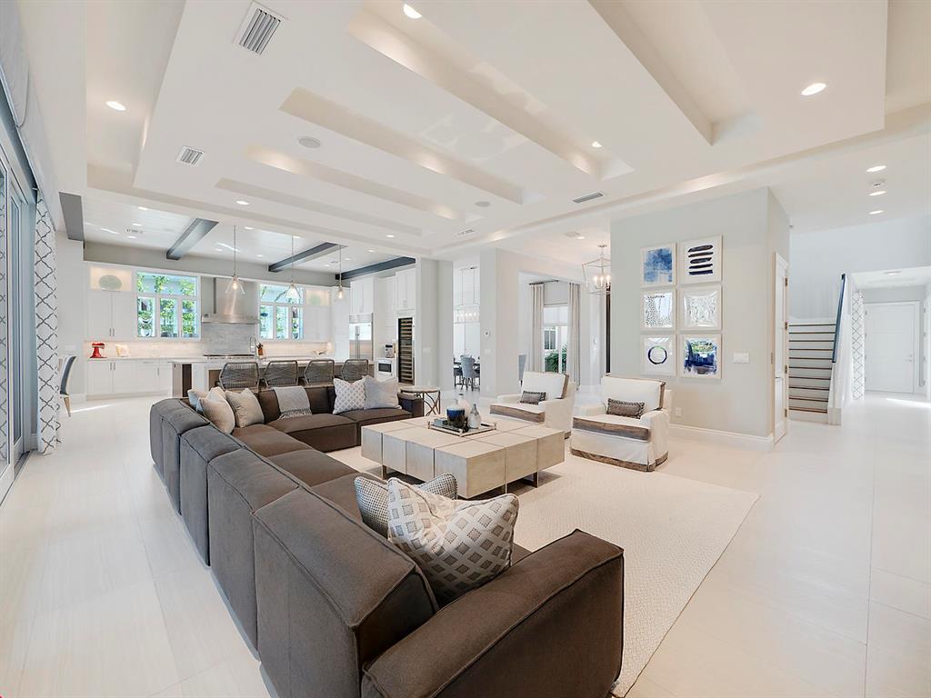 OLD PALM PL - Residential