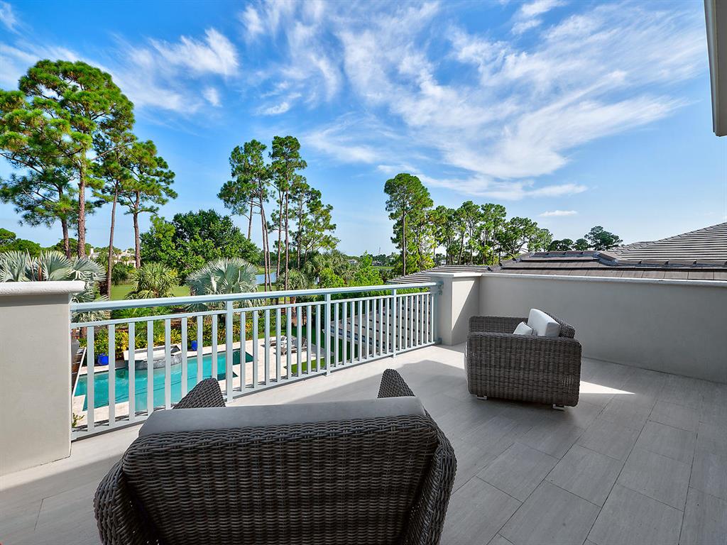 OLD PALM PL - Residential