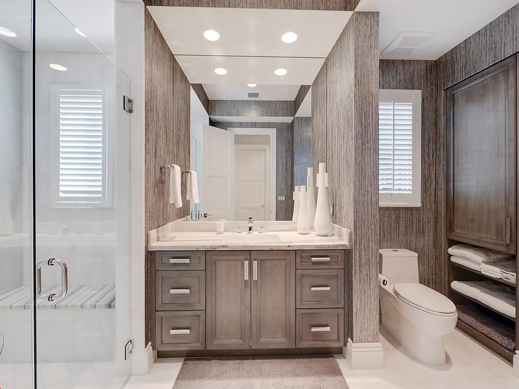 OLD PALM PL - Residential