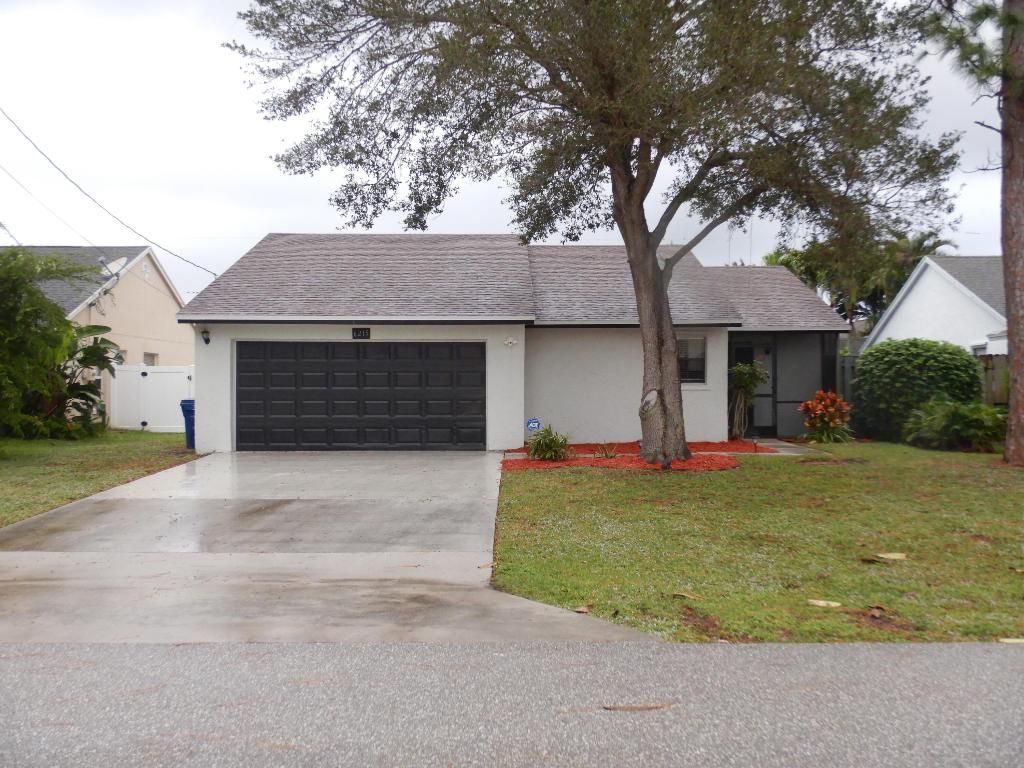 Photo of 6215 Ungerer Street, Jupiter, FL 33458 (MLS # R10943425)