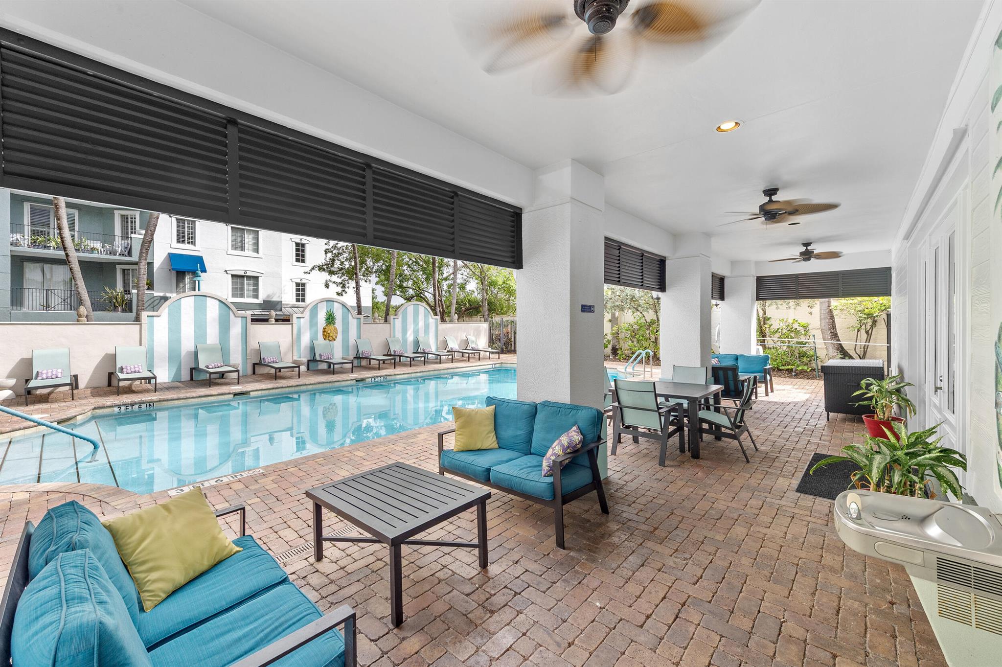 PINEAPPLE GROVE VILLAGE C - Residential