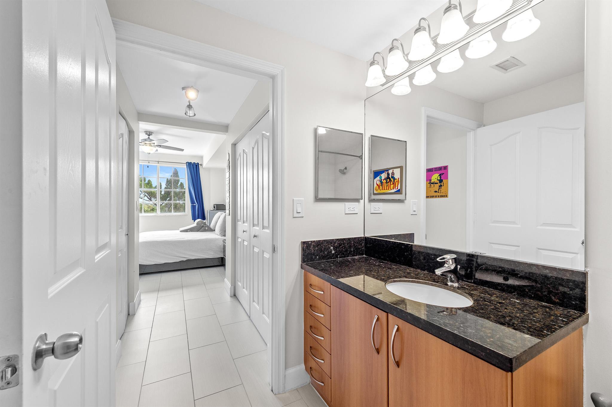 PINEAPPLE GROVE VILLAGE C - Residential