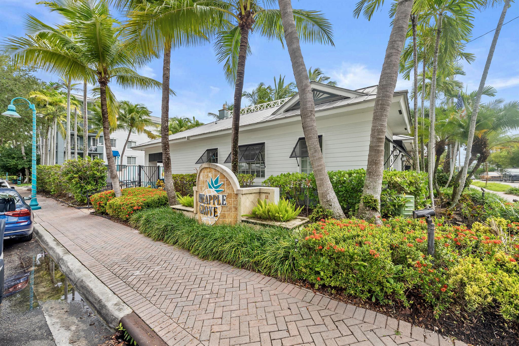 PINEAPPLE GROVE VILLAGE C - Residential