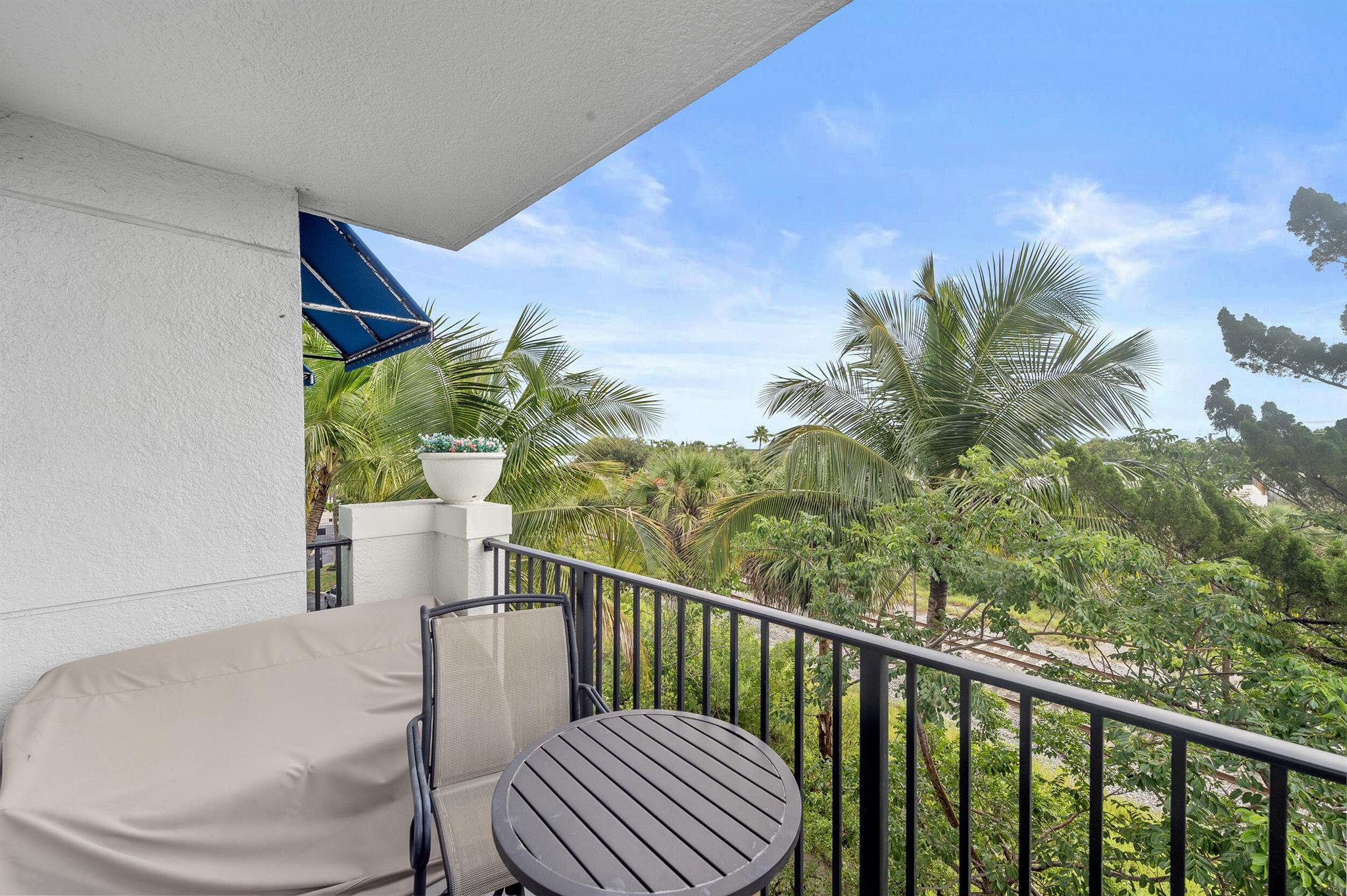 PINEAPPLE GROVE VILLAGE C - Residential