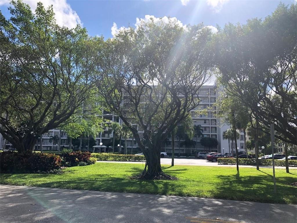 Palm Aire CC - Residential