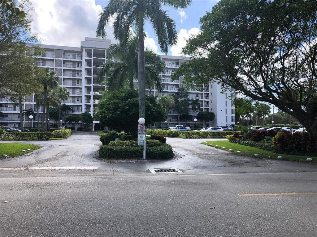 Palm Aire CC - Residential