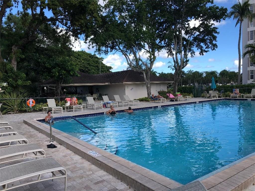 Palm Aire CC - Residential