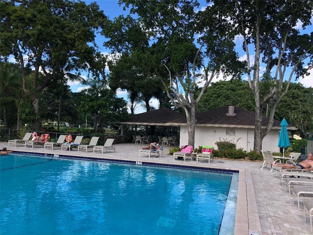 Palm Aire CC - Residential