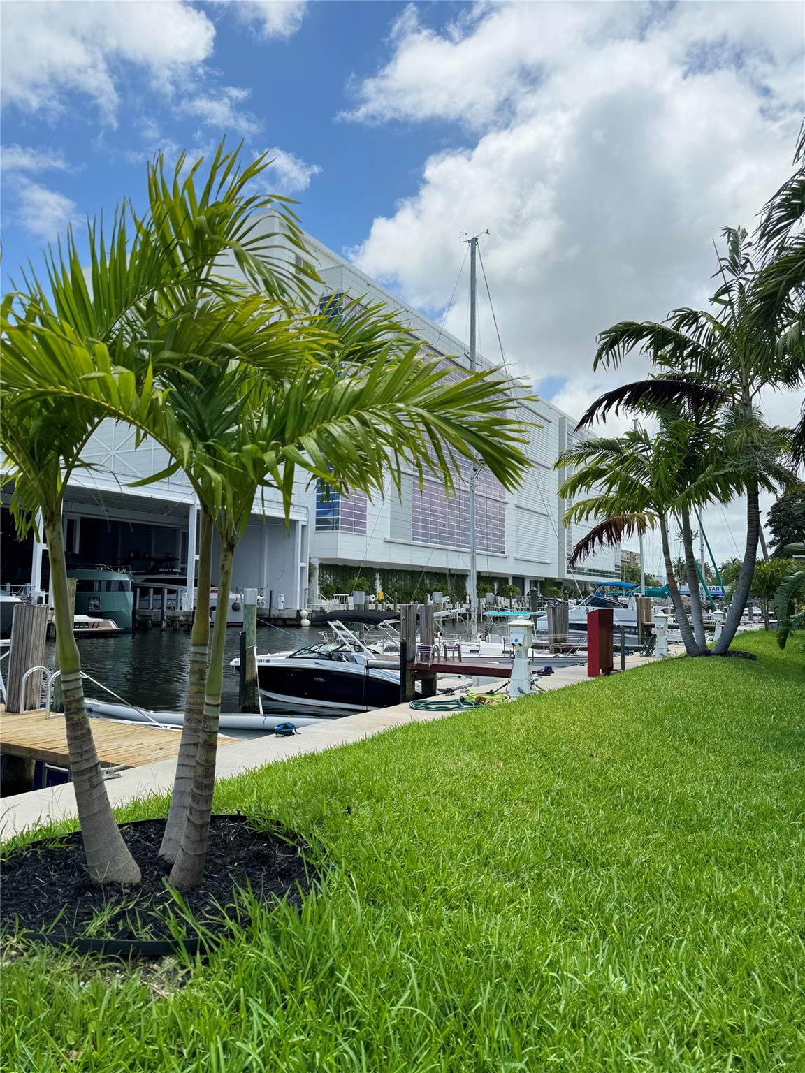 Dockside Lofts Condo - Residential Lease