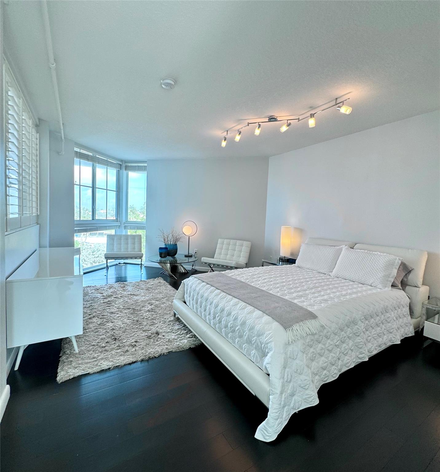 Dockside Lofts Condo - Residential Lease