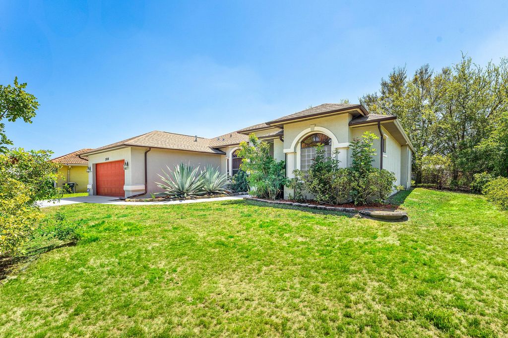 Photo of 1508 SW Crater Avenue, Port Saint Lucie, FL 34953 (MLS # B26006665)