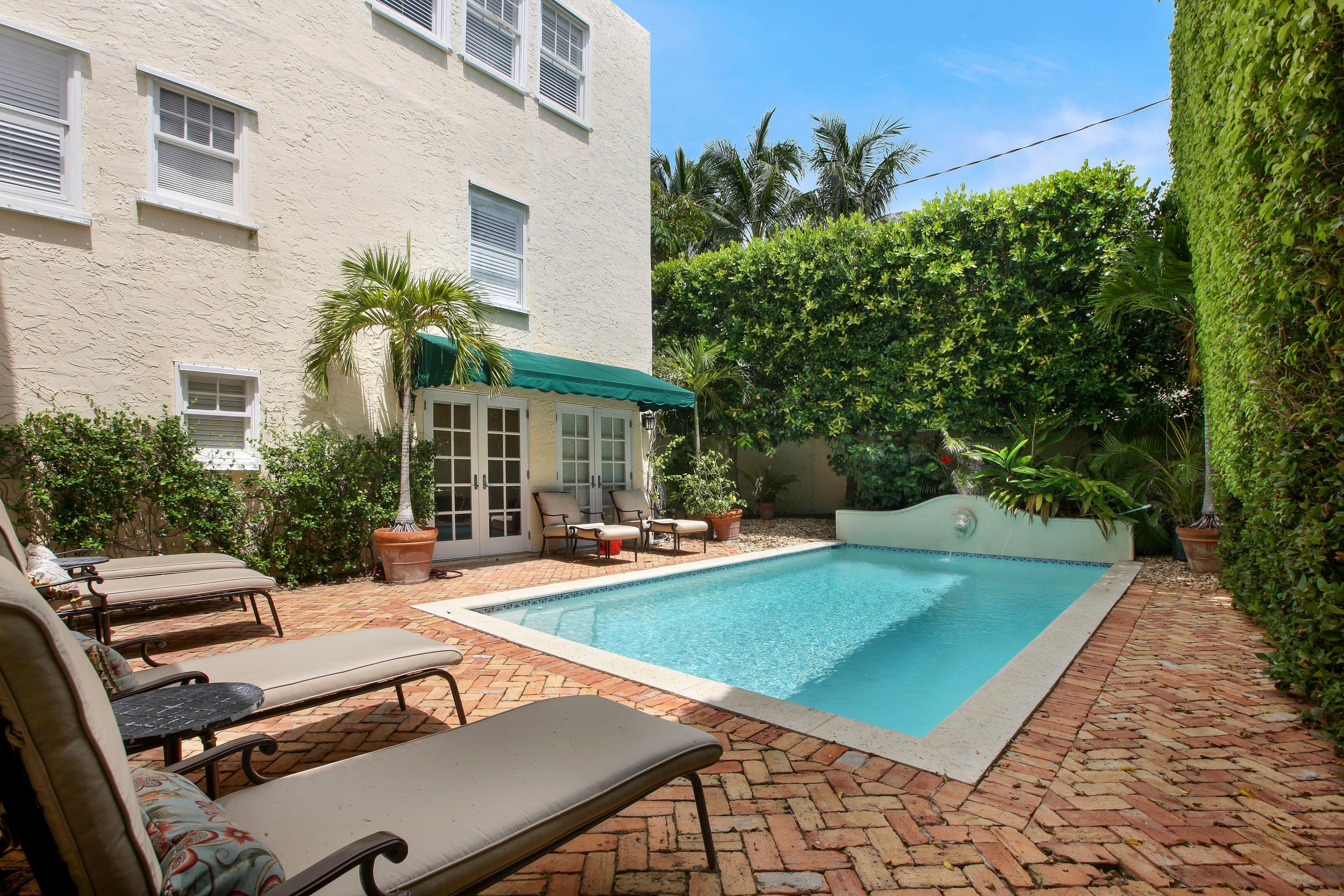 Poinciana Park - Residential