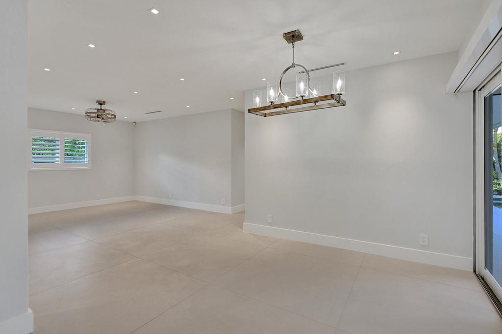 LAKE ROGERS ISLE UNIT E - Residential