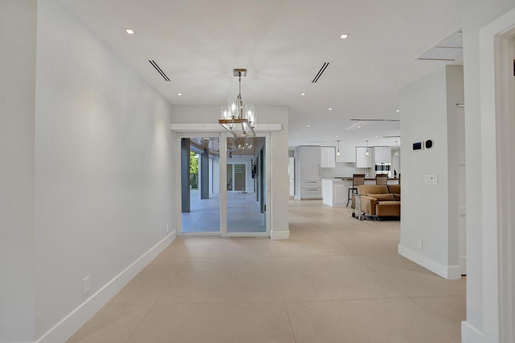 LAKE ROGERS ISLE UNIT E - Residential