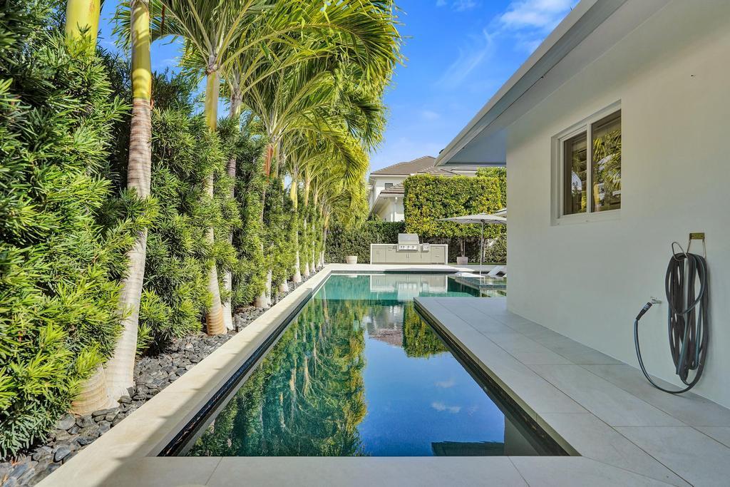 LAKE ROGERS ISLE UNIT E - Residential