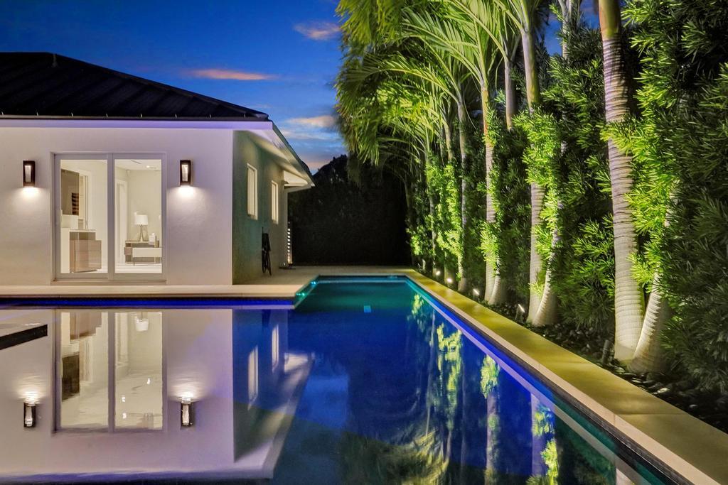 LAKE ROGERS ISLE UNIT E - Residential