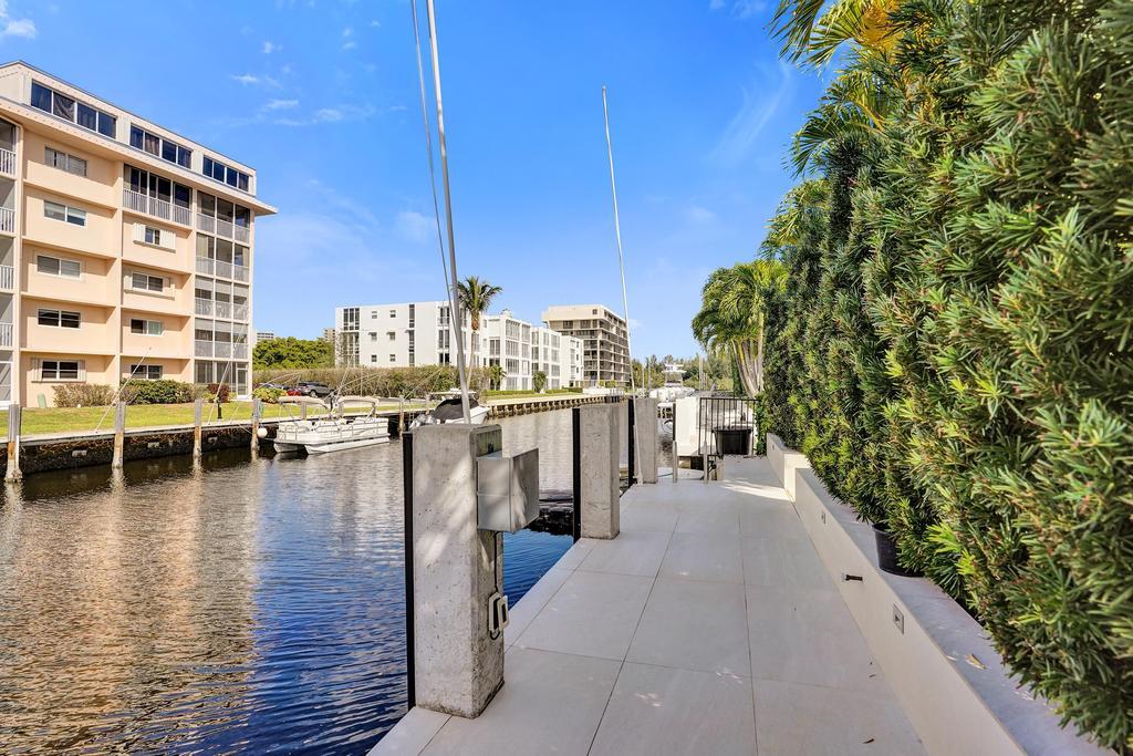 LAKE ROGERS ISLE UNIT E - Residential