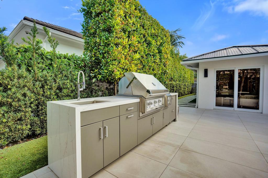 LAKE ROGERS ISLE UNIT E - Residential