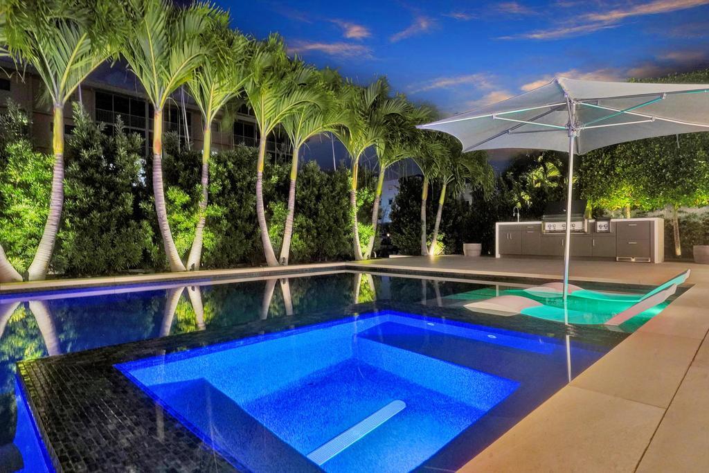 LAKE ROGERS ISLE UNIT E - Residential