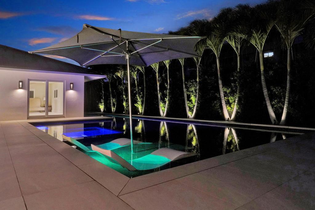 LAKE ROGERS ISLE UNIT E - Residential