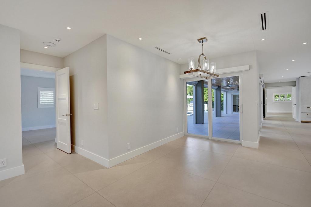 LAKE ROGERS ISLE UNIT E - Residential