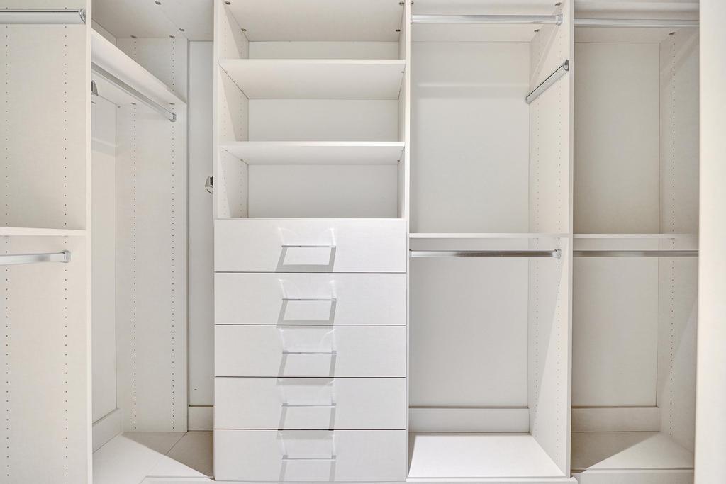 LAKE ROGERS ISLE UNIT E - Residential