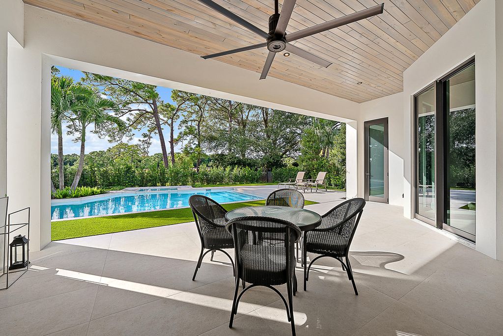 Photo of 143 W Village Way, Jupiter, FL 33458 (MLS # B26021649)