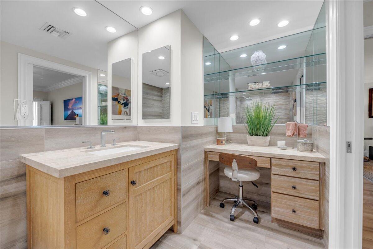 OCEAN PARKS CONDO - Residential