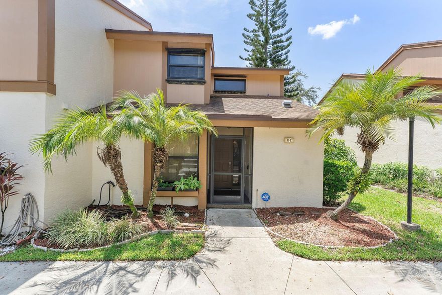 Stunning 2-Story Townhouse with Water Views – Motivated Seller!
This beautiful 3-bedroom, 2.5-bath townhouse offers the perfect blend of comfort and convenience. Enjoy a spacious downstairs bedroom ideal for guests, along with a bright living room and kitchen that boast serene water views. Upstairs, you’ll find an additional bedroom, a convenient washer and dryer, and a master suite featuring a walk-in closet for all your storage needs.
Relax and unwind in the community pool or take advantage of the prime location just minutes from shopping, highways, and popular malls. The seller is motivated – all reasonable offers will be considered! Don’t miss the opportunity to call this water-view townhouse your new home!