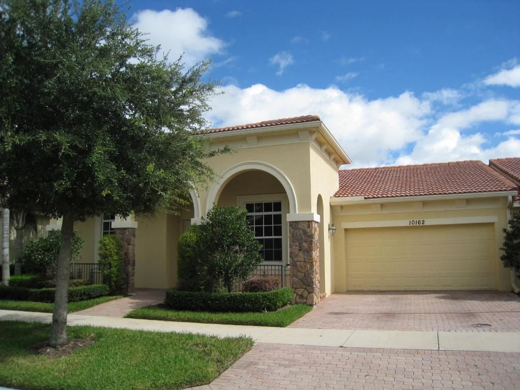 Photo of 10162 SW Ambrose Way, Port Saint Lucie, FL 34986 (MLS # R10939773)