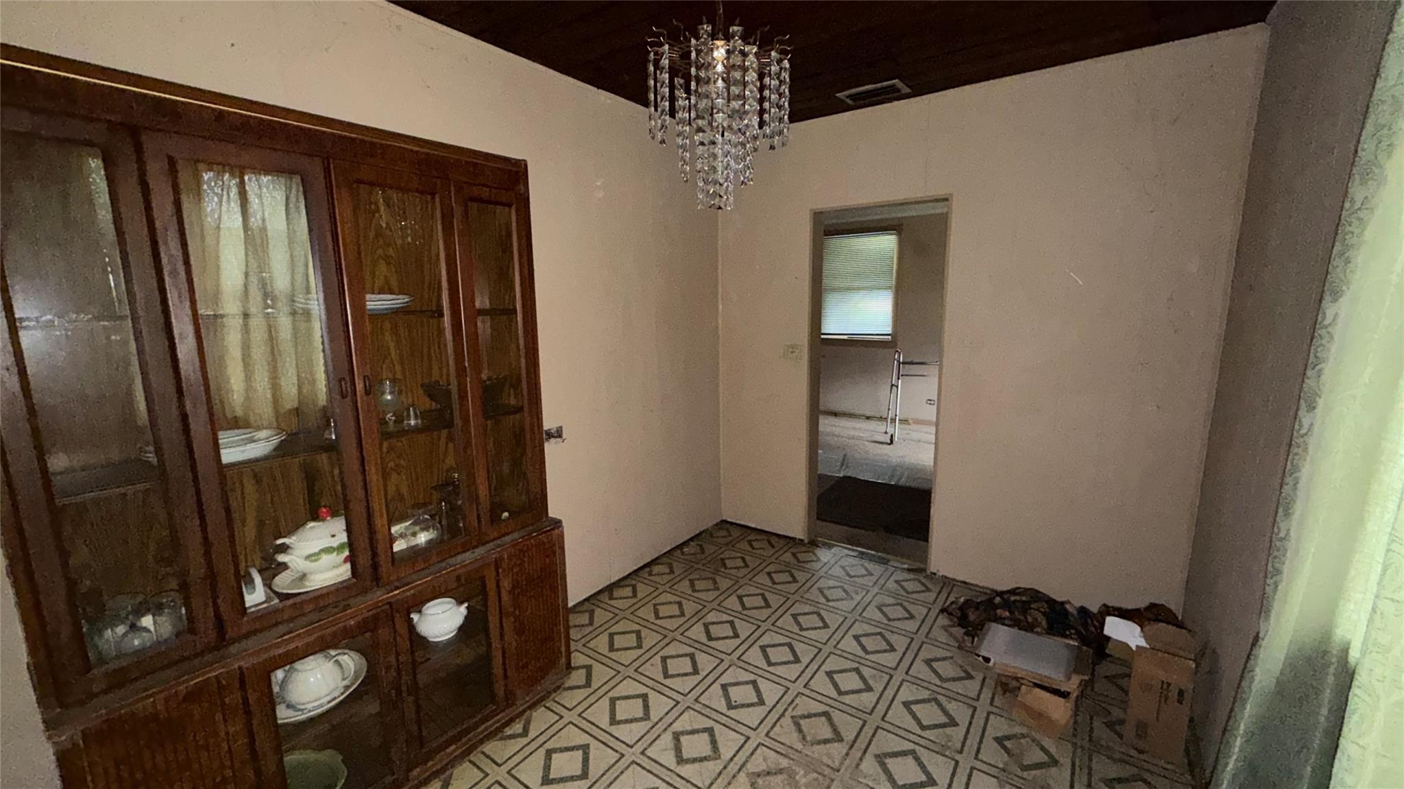 J B EPPERSONS ADD TO WILLISTON - Residential