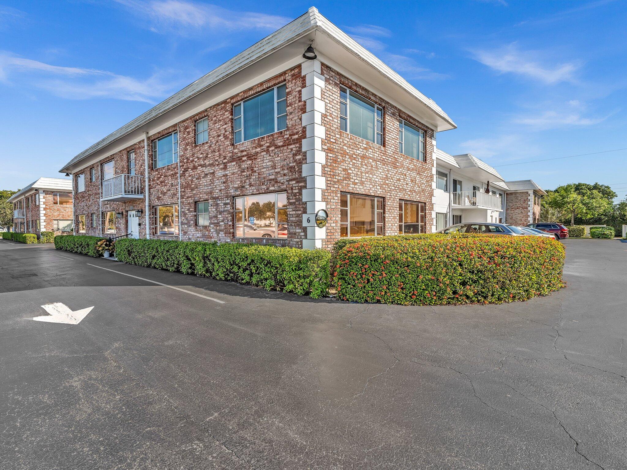 330 S Cypress Road 628