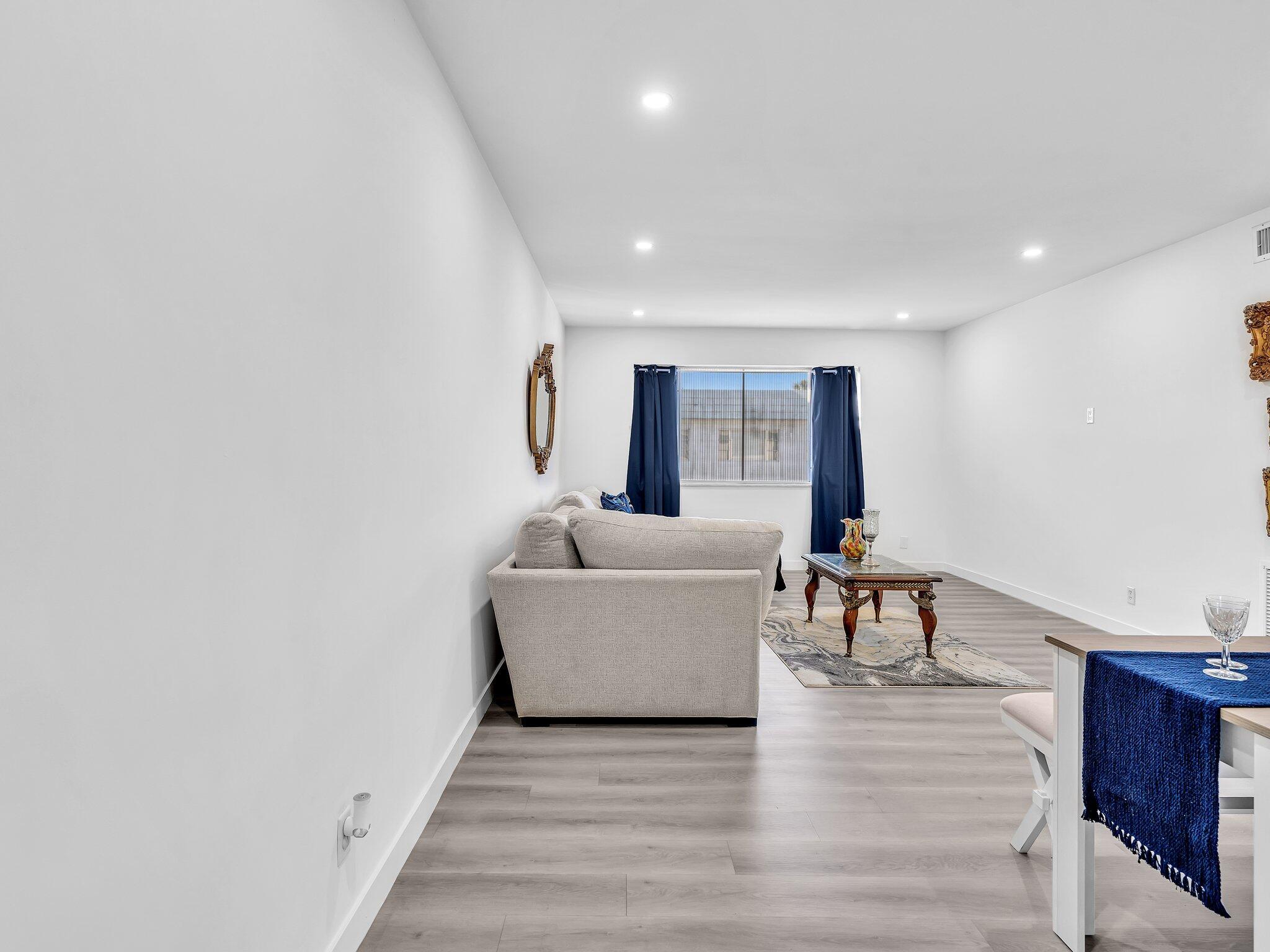 330 S Cypress Road 628