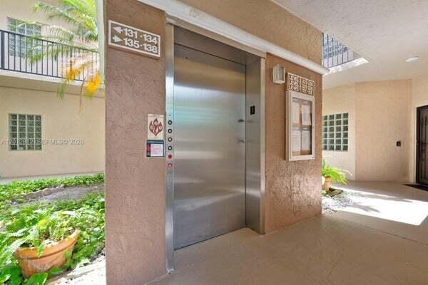 4450 NW 30TH Street 111