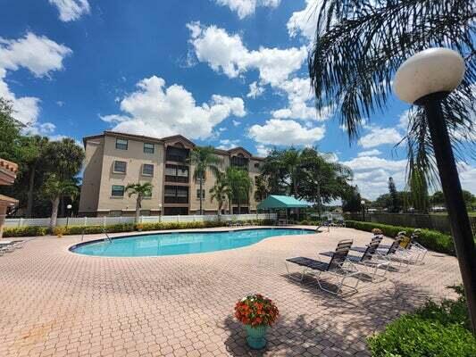 4450 NW 30TH Street 111