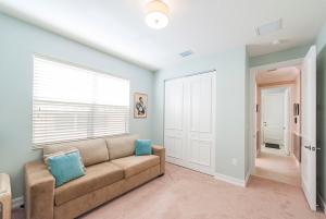 CANYON SPRINGS - Residential