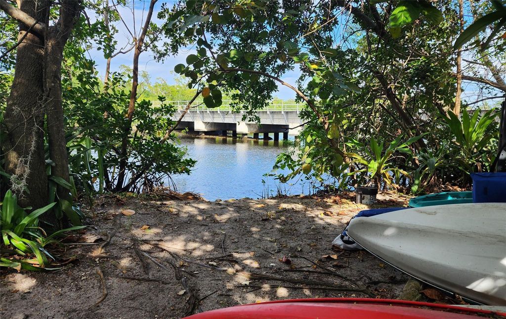 Photo of 1826 N Dixie Highway #102, Fort Lauderdale, FL 33305 (MLS # F10420640)