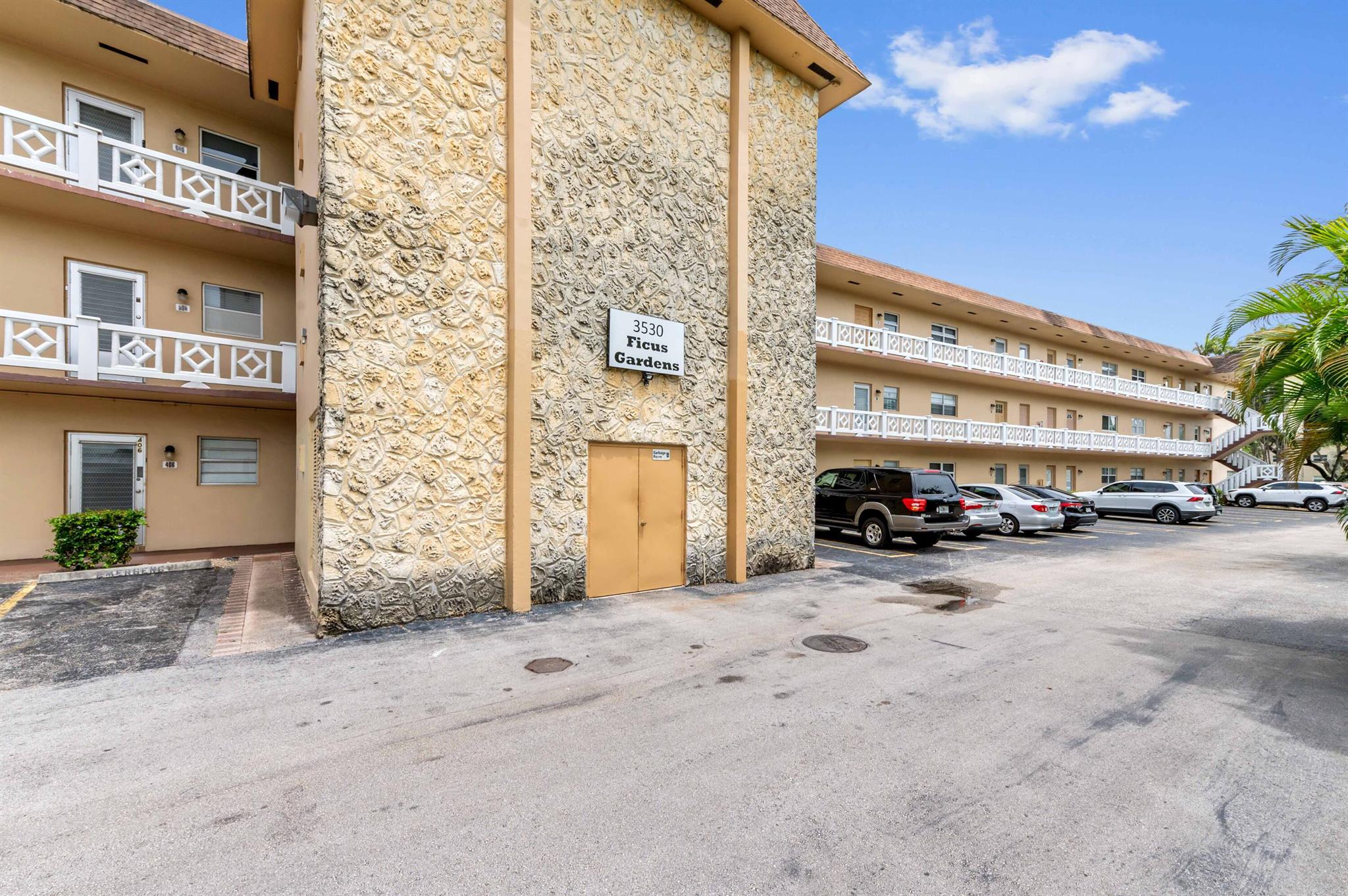 Hawaiian Gardens - Residential