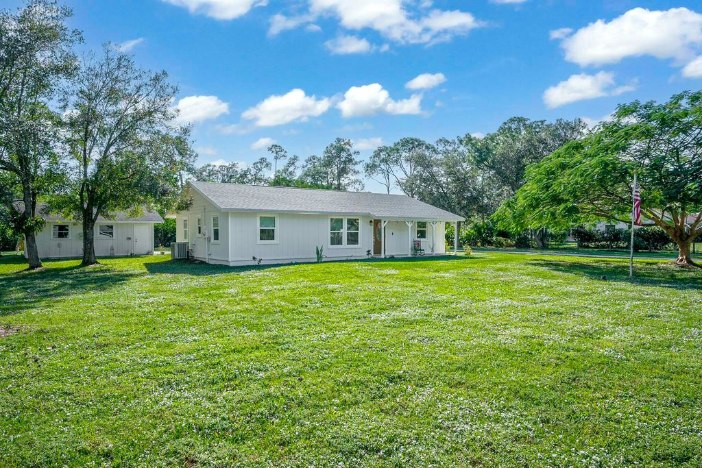 Photo of 13484 158th Street N, Jupiter, FL 33478 (MLS # R11057374)
