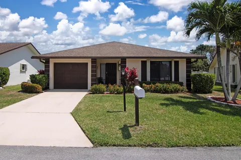 6223 Red Cedar Circle, Greenacres, FL MLS: R11079975