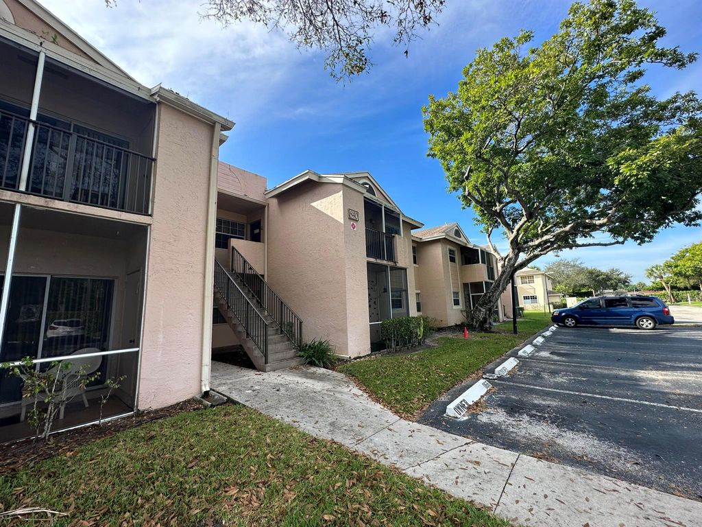 Photo of 840 Cypress Park Way #D, Deerfield Beach, FL 33064 (MLS # R11073637)