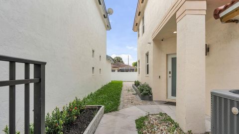 A home in Plantation