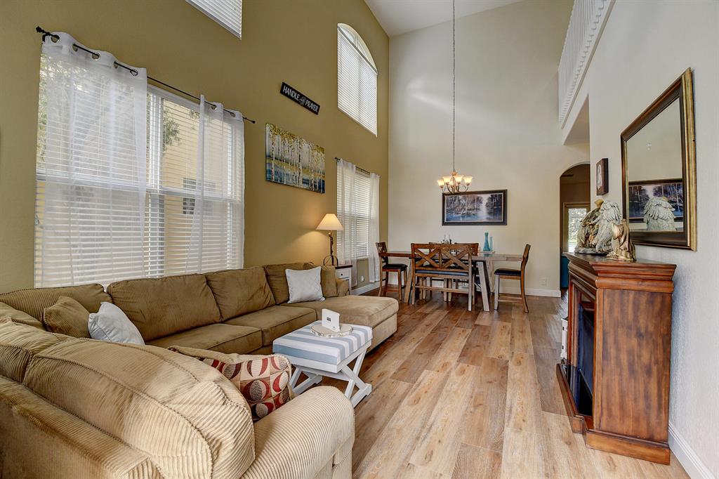 KNOLLWOOD PUD - Residential