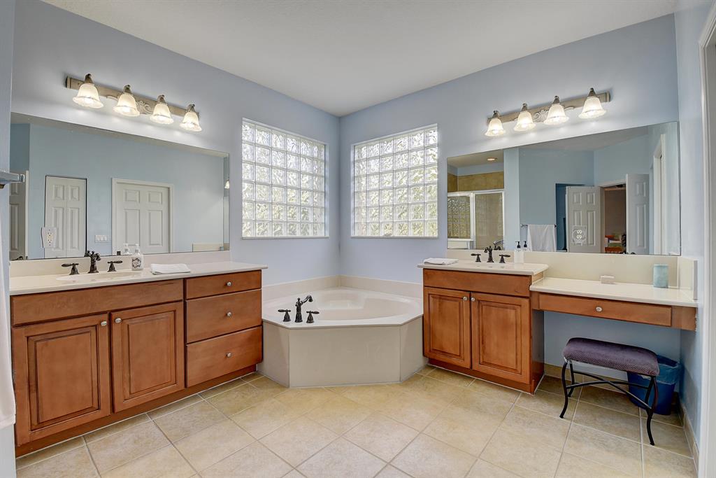 KNOLLWOOD PUD - Residential