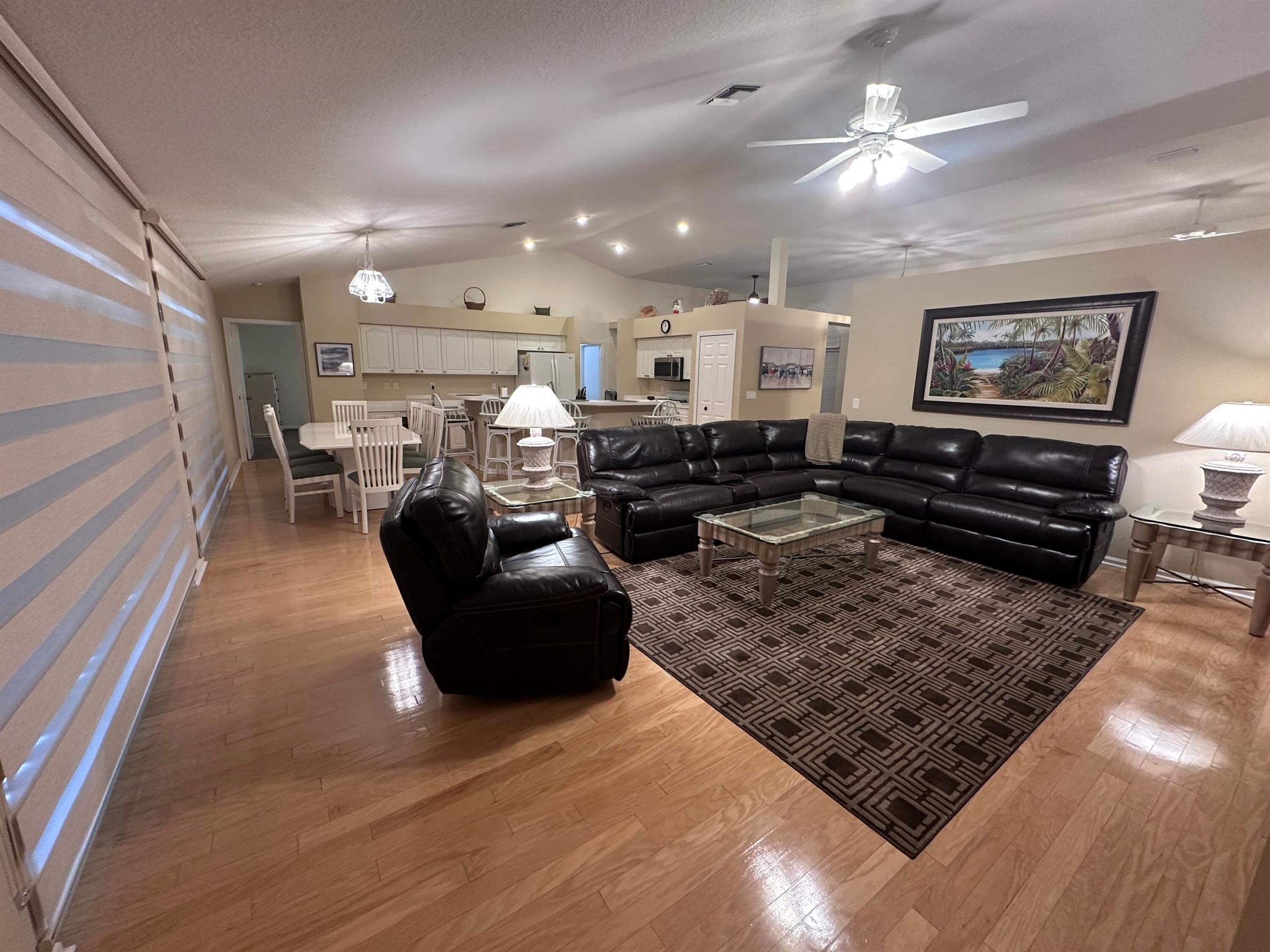 Yacht Harbor Manor - Residential Lease