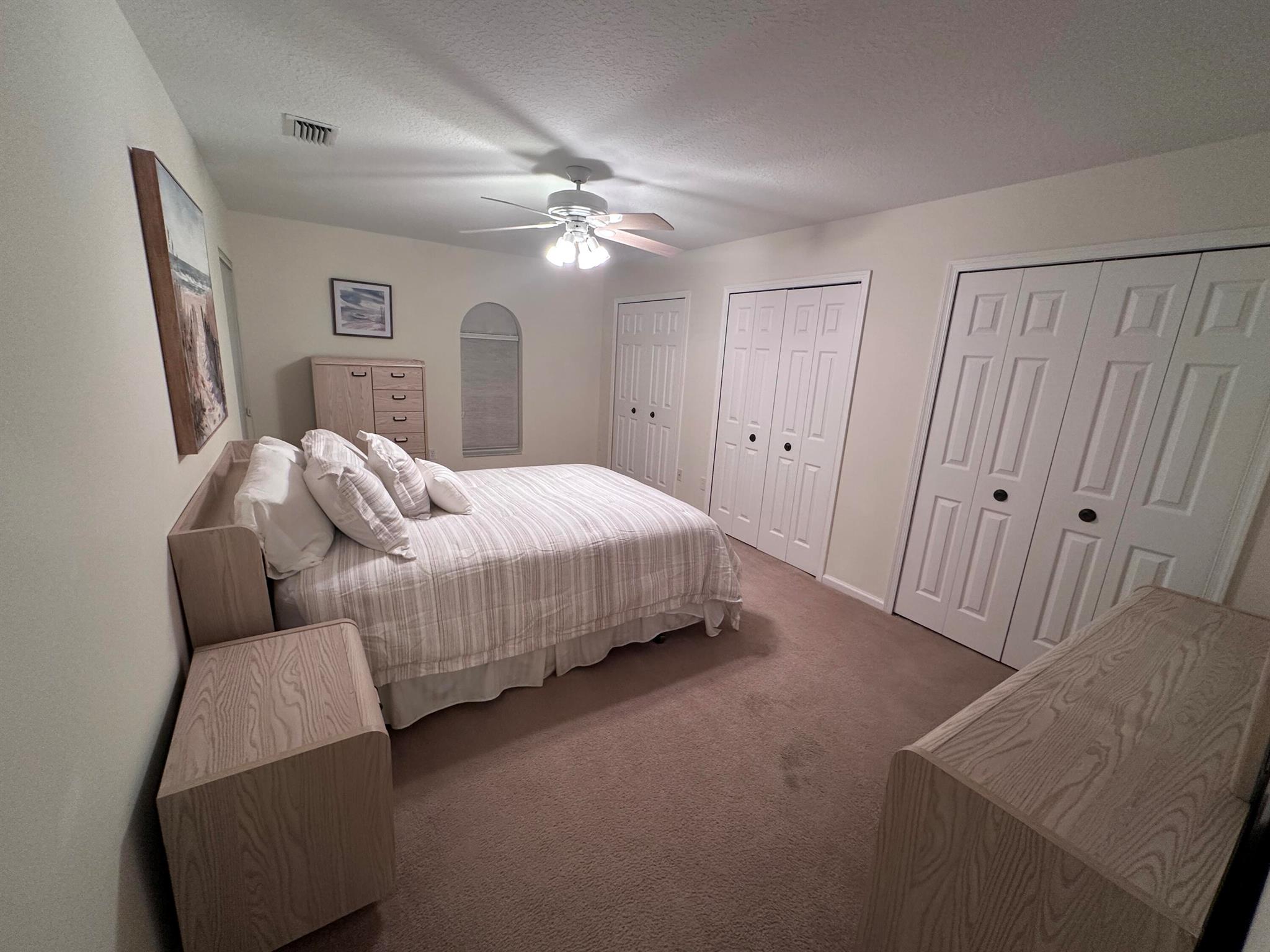 Yacht Harbor Manor - Residential Lease